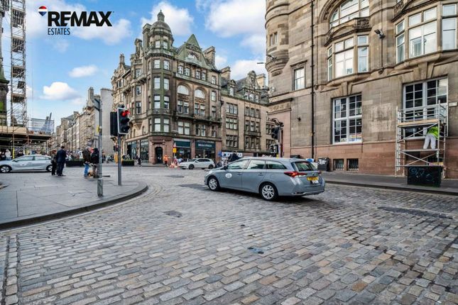 North Bridge, Edinburgh EH1 2 bed flat for sale