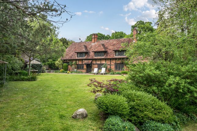 Main Road, Colden Common, Winchester... 6 bed semi