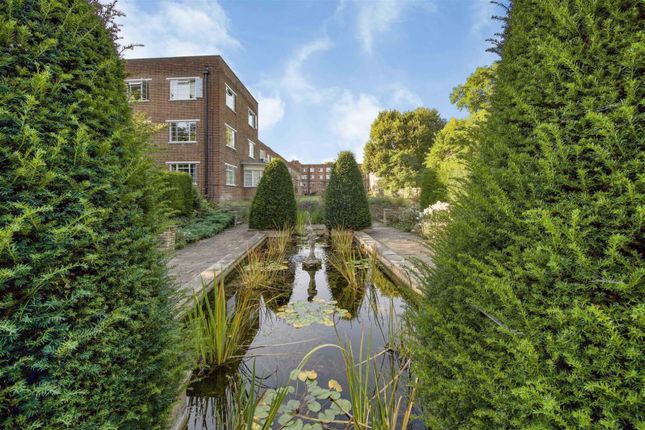 Meadowside Cambridge Park, East... 2 bed apartment for sale
