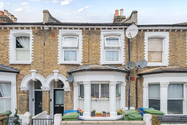 Ulverscroft Road, London 1 bed apartment for sale