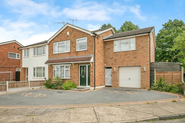 4 bedroom semi-detached house for sale