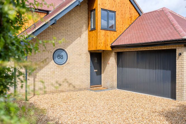 South End, Royston SG8 4 bed detached house for sale
