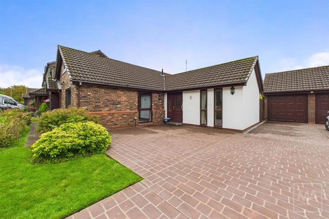 North Park Brook Road, Callands... 4 bed detached house for sale