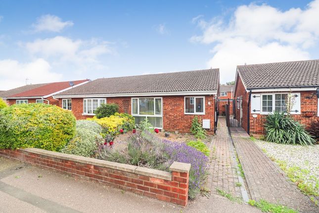 Station Road, Marston Moretaine, 2 bed bungalow