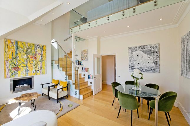 Rosslyn Hill, Belsize Park, NW3 3 bed apartment for sale