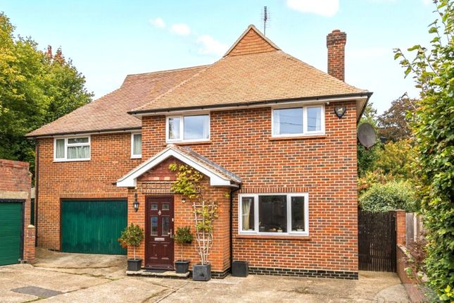 Quarry Hill, Godalming, Surrey, GU7 4 bed detached house for sale