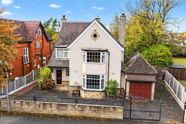 Spen Lane, Leeds, West Yorkshire 4 bed detached house for sale
