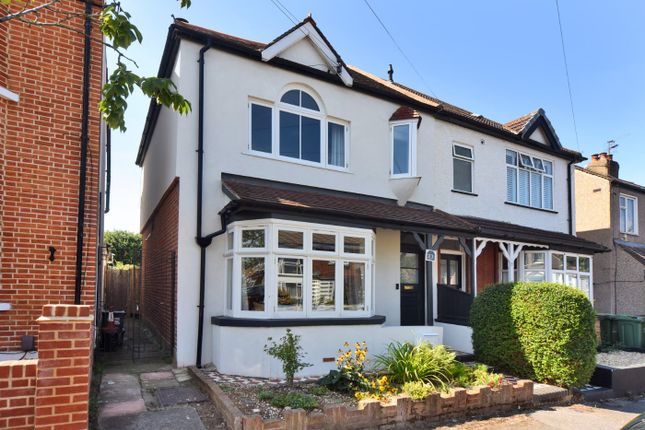 Hampton Road, Worcester Park, KT4 4 bed semi