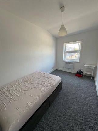 5 bedroom apartment for sale