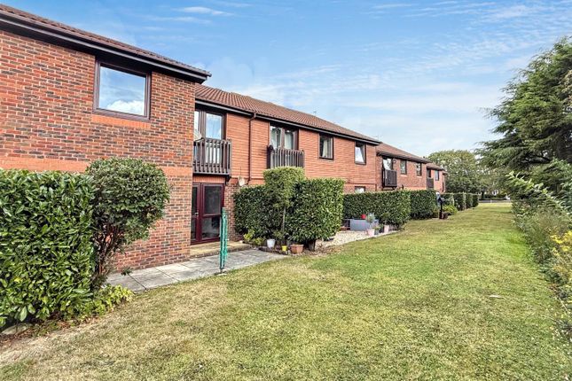 Black Path, Polegate 2 bed flat for sale