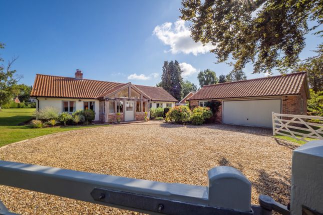 Fakenham Road, Norfolk PE32 4 bed detached bungalow for sale