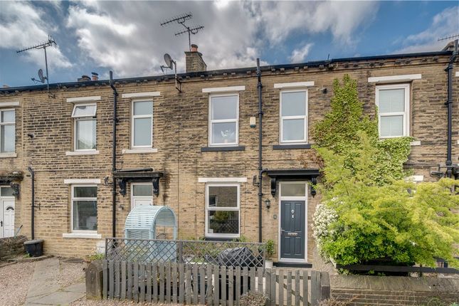 Stone Street, Baildon, Shipley, BD17 2 bed terraced house for sale