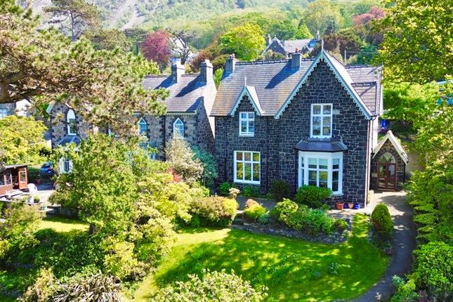 Penmaen Park, Llanfairfechan 5 bed detached house for sale