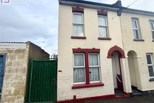 3 bedroom end of terrace house for sale