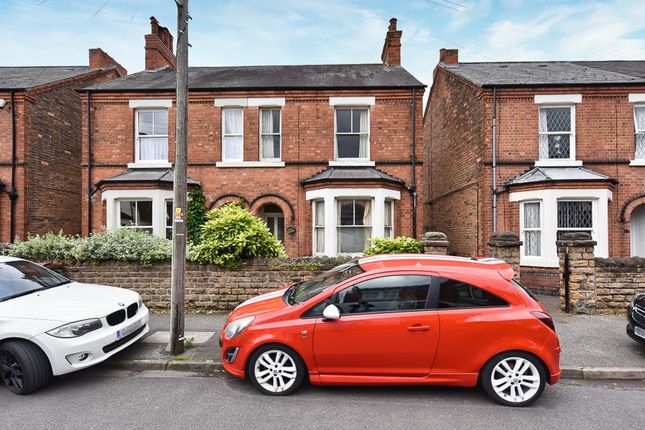 Chandos Street, Netherfield, Nottingham 3 bed semi