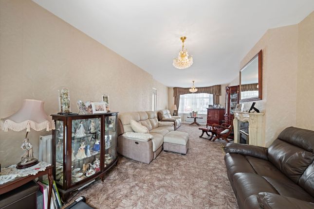 3 bedroom semi-detached bungalow for sale