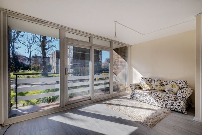 Charwood, London SW16 2 bed apartment for sale