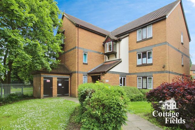 Swaythling Close, London, N18 2 bed apartment for sale