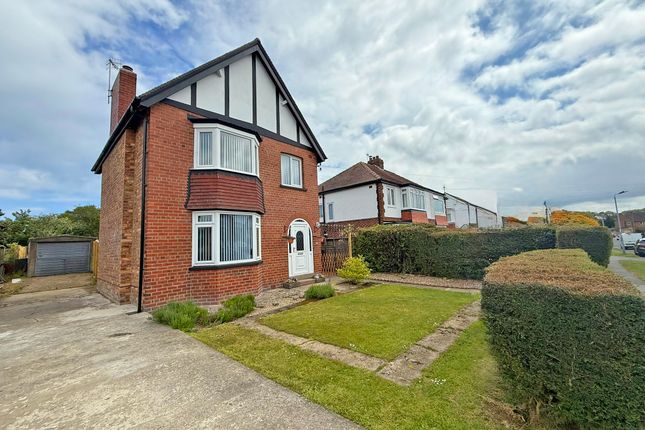 West Park Avenue, Scarborough YO12 3 bed detached house for sale