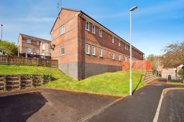 2 bedroom ground floor flat for sale