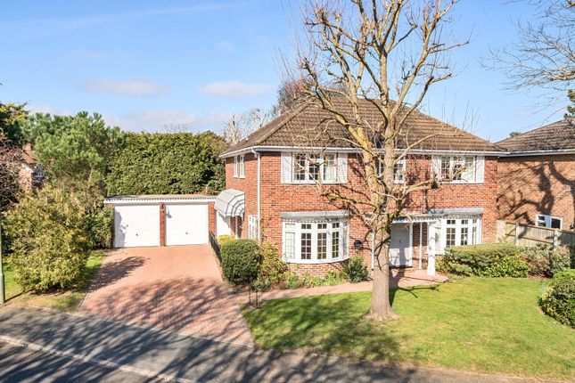 Marrowells, Weybridge, KT13 4 bed detached house for sale