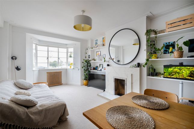 Corner Fielde, London SW2 2 bed apartment for sale