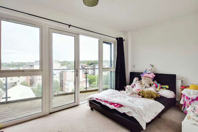3 bedroom apartment for sale