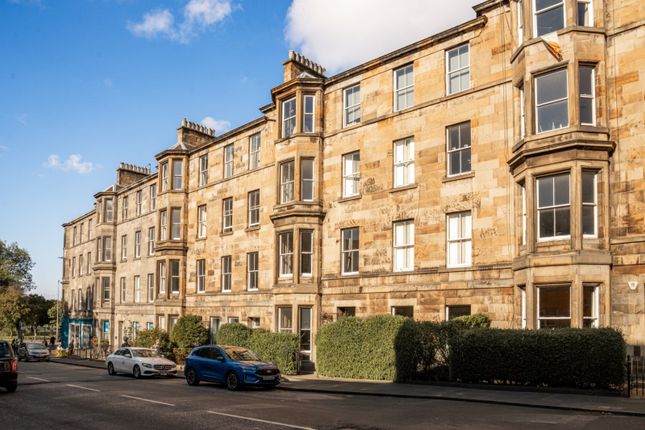 Hope Park Terrace, Edinburgh, EH8 4 bed flat for sale