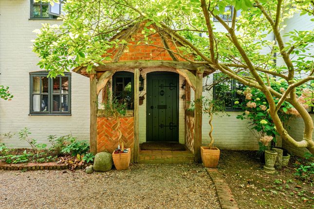 Old Forest Road, Wokingham RG41 4 bed detached house for sale
