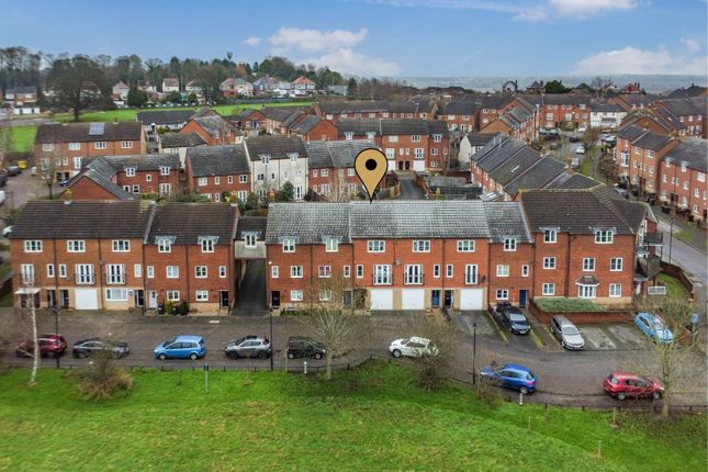 Cypress Way, Nuneaton CV10 3 bed terraced house for sale