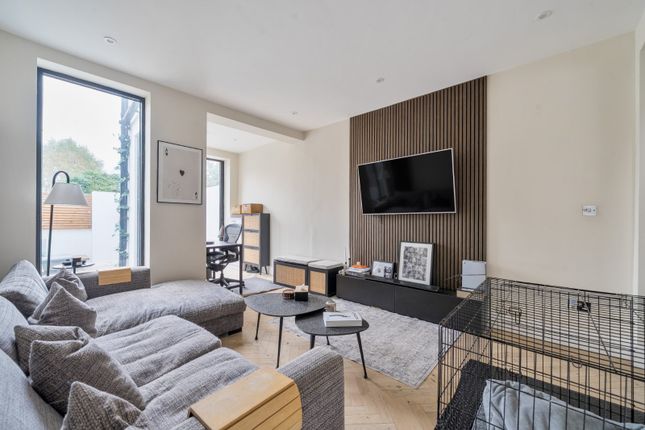 Thurso Street, London, SW17 2 bed semi