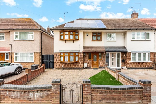 Nelson Road, Rainham, RM13 3 bed end of terrace house for sale