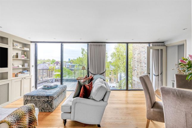 Harcourt Terrace, London, SW10 2 bed apartment for sale