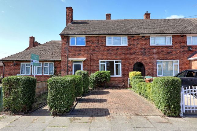 Broxburn Drive, South Ockendon RM15 3 bed terraced house for sale