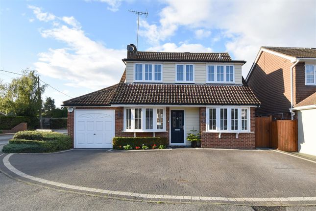 Granary Meadow, Wyatts Green 4 bed detached house for sale