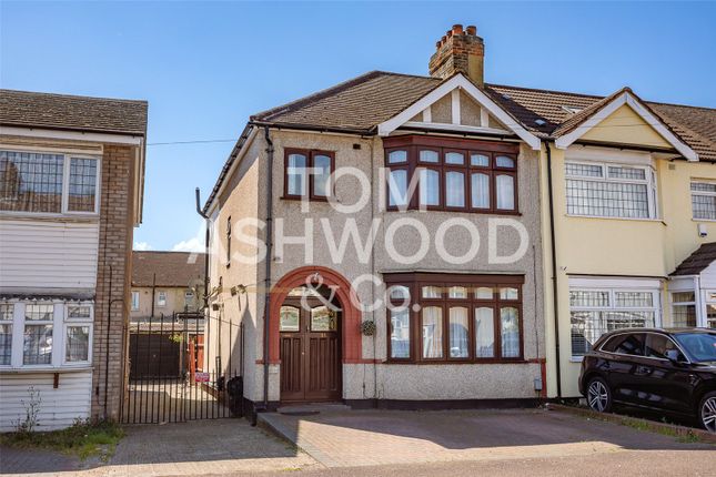 Waverley Gardens, Barking, IG11 3 bed semi