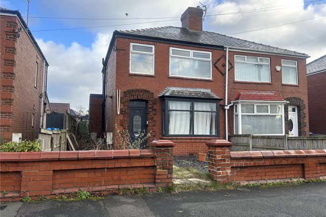 Denton Lane, Chadderton, Oldham... 2 bed semi