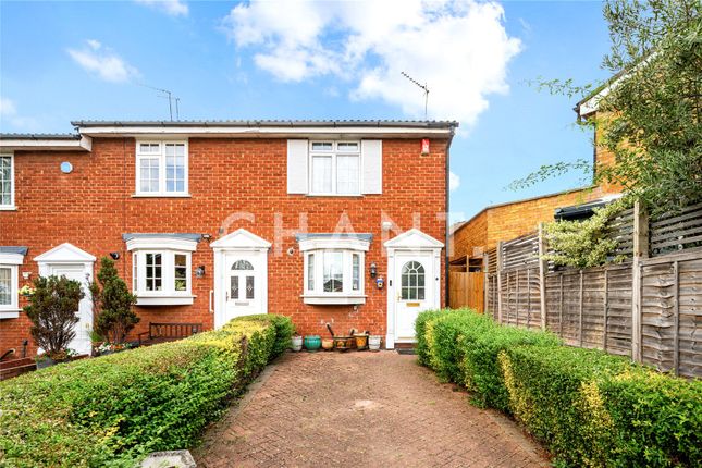 Firs Avenue, New Southgate, Barnet... 2 bed end of terrace house for sale