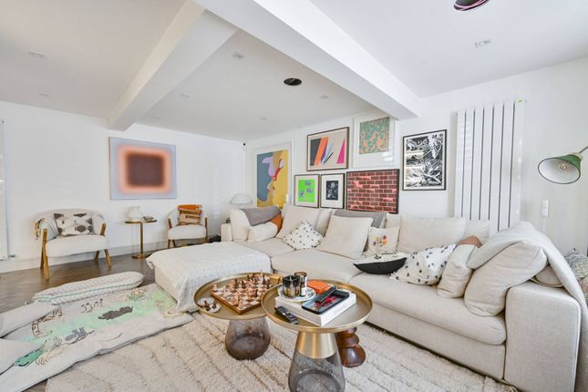 Upper Montagu Street, Marylebone... 2 bed flat for sale