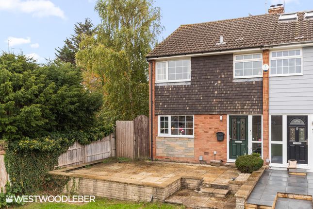 Lilliards Close, Hoddesdon EN11 3 bed end of terrace house for sale