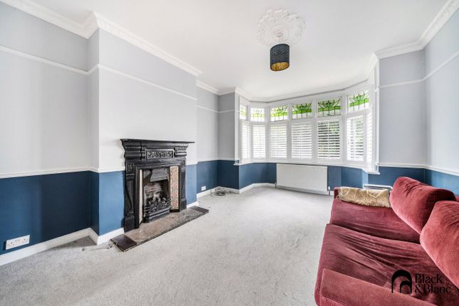Wood Lodge Lane, West Wickham, BR4 3 bed semi