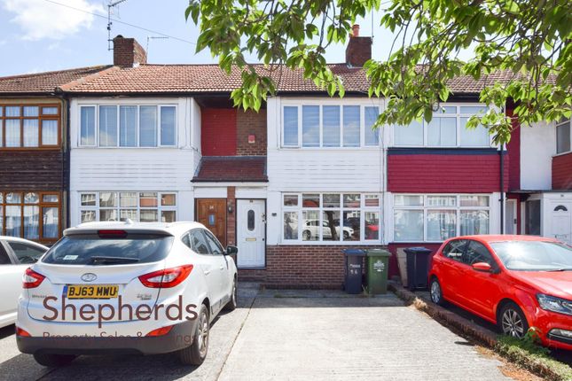Queens Drive, Waltham Cross EN8 2 bed terraced house for sale