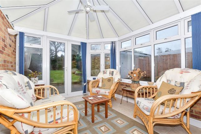 Berwyn Grove, Maidstone, Kent 5 bed semi