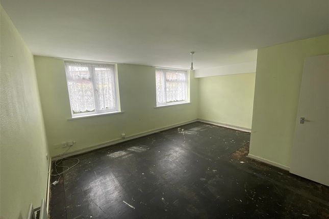 1 bed flat
