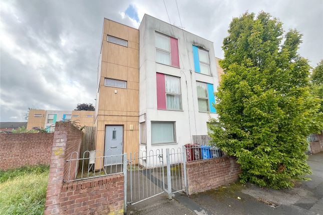 Oak Bank, Blackley, Manchester, M9 4 bed end of terrace house for sale