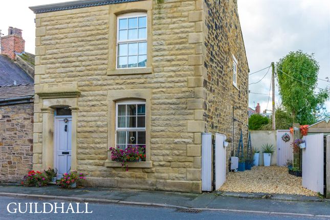 2 bedroom cottage for sale