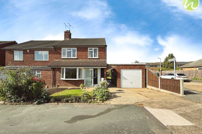 3 bedroom semi-detached house for sale
