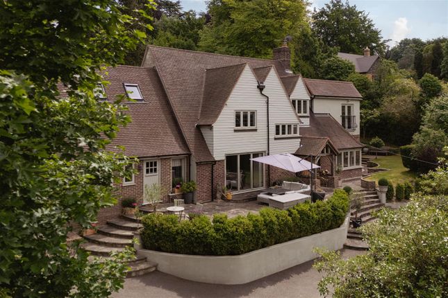 Hazelwood Lane, Chipstead Coulsdon CR5 5 bed house for sale
