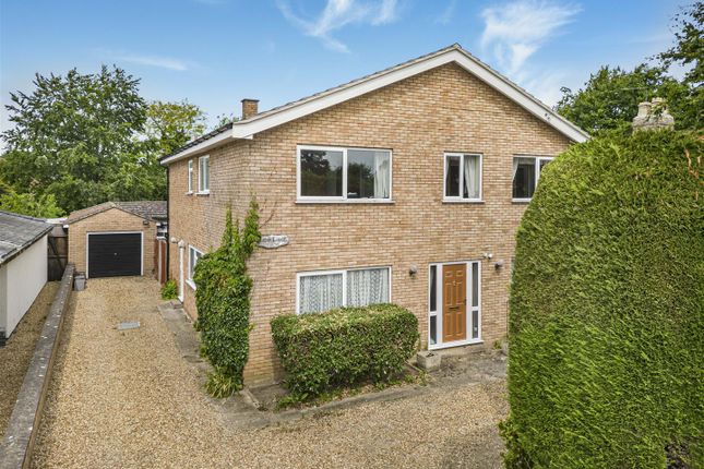 6 bedroom detached house for sale
