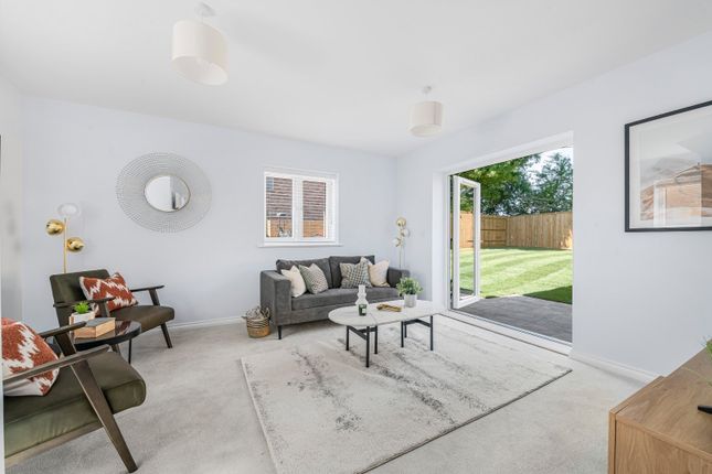 Isaacs Lane, Burgess Hill, West... 4 bed semi